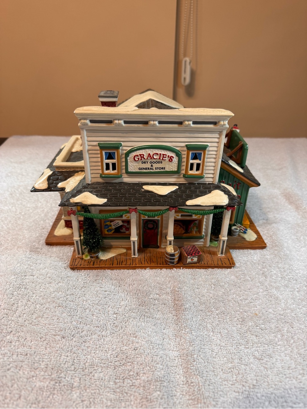Vintage 1997 Snow Village Dept 56 Gracie’s Dry Goods & General Store